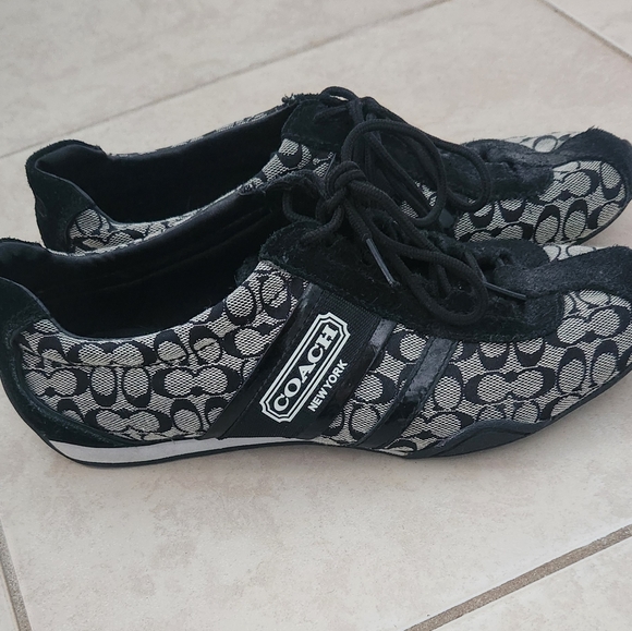 Coach Sneakers - Great condition - Picture 2 of 6